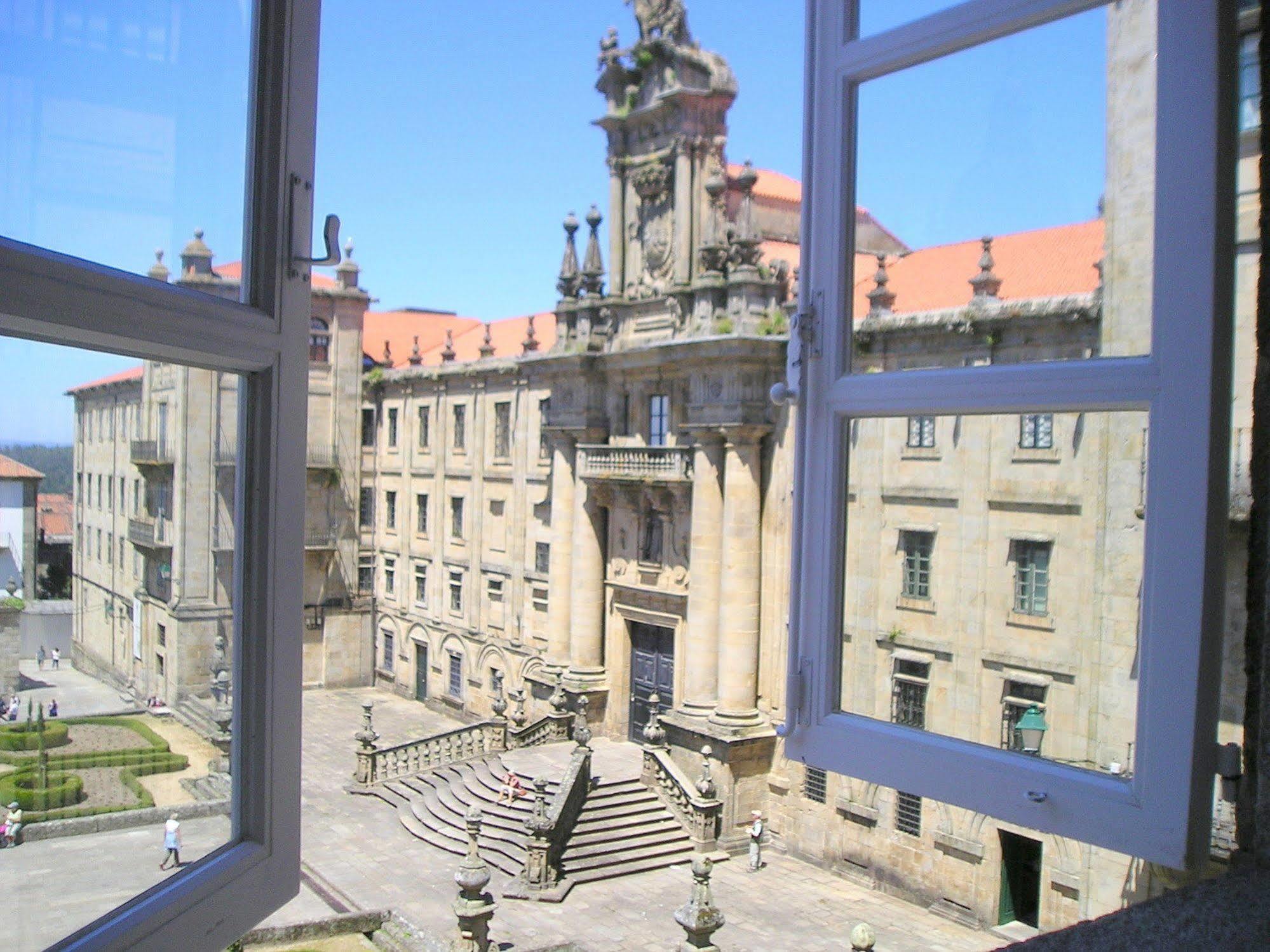 Apartamentos Casa De La Inmaculada Сантьяго-де-Компостела Экстерьер фото